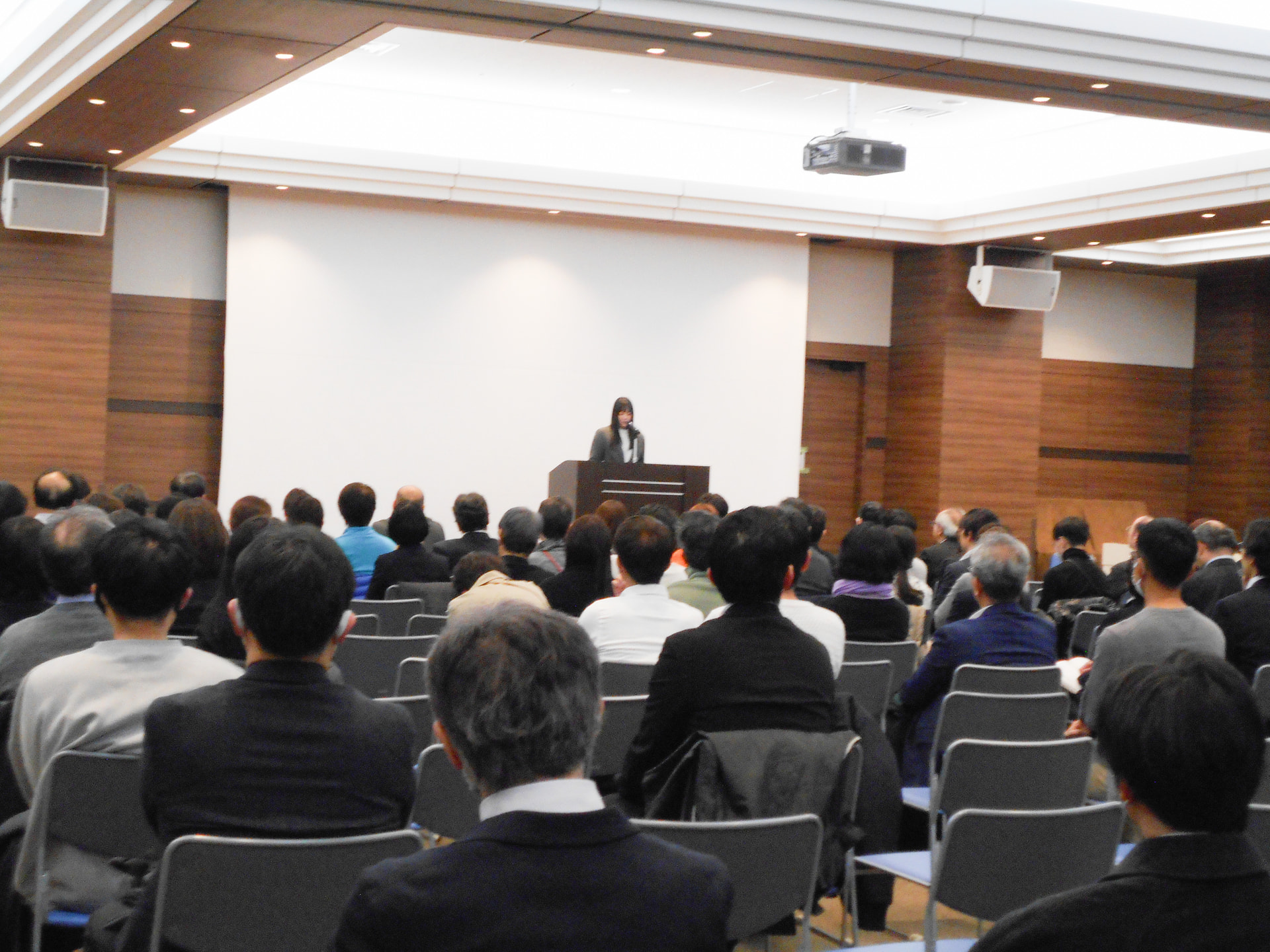 令和8年3月13日㈮に社労士会練馬支部研修で社労士の山中綾華氏にご講演いただきました。